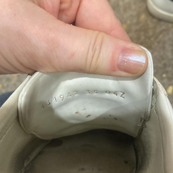 Gucci Ace Sneaker with Bee - Picture 6 of 7